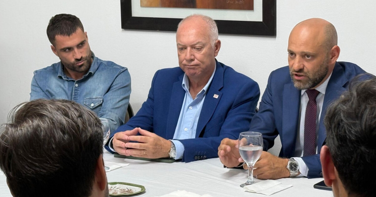 El ministro Puccini encabezó la presentación de las tres líneas de créditos que el gobierno de Santta Fe lanzó para acompañar el desarrollo de la industria del calzado