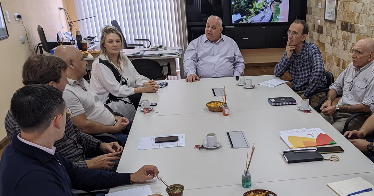 Intendente Sergio Ramseyer junto a empresarios y autoridades de Energía de Santa Fe analizan proyecto clave para llevar gas natural a industrias de Romang. Avance histórico para el desarrollo local