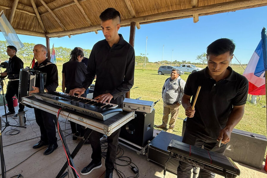 La música formó parte en Colonia Francesa del primer Encuentro de los Orígenes