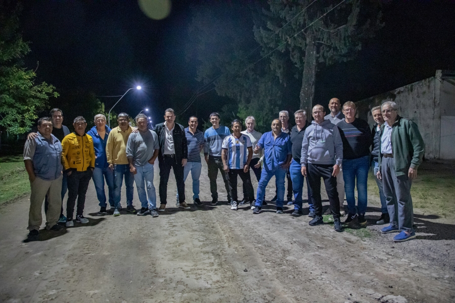 El Gobierno de Malabrigo inauguró un conjunto de obras de infraestructura en los barrios Rincón de Italia y Santa Rosa de Lima que mejoran la calidad de vida de los vecinos.