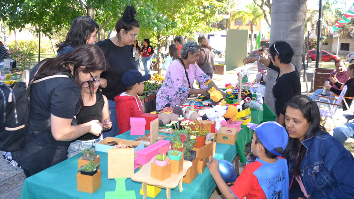 Este sábado Romang tendrá Paseo Peatonal con artesanos y emprendedores