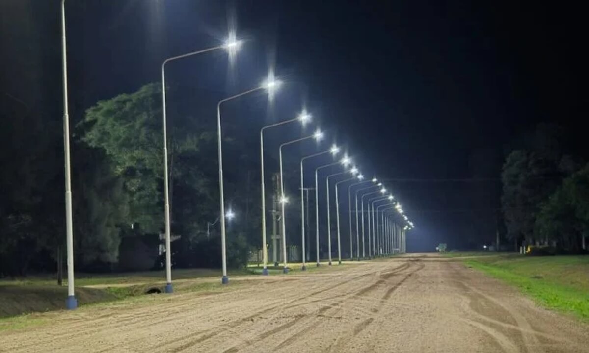 Ambrosetti vivió una jornada histórica con inauguraciones, entrega de aportes y convenios por más de $1.300 millones para obras y desarrollo local.