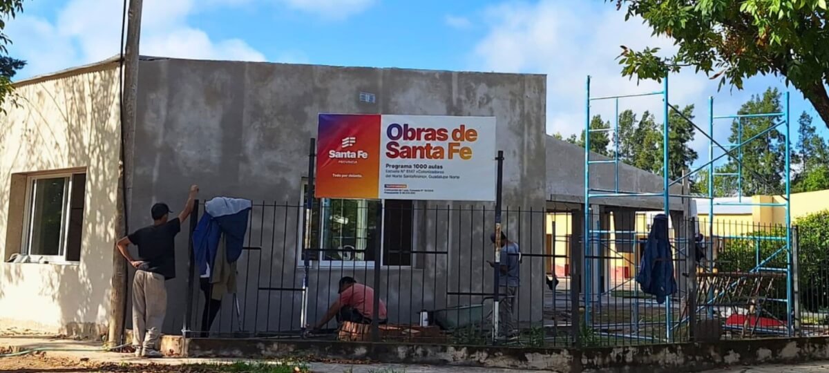 Obra del aula que se está construyendo en la Escuela Primaria N.º 6147 "Colonizadores del Norte Santafesino".