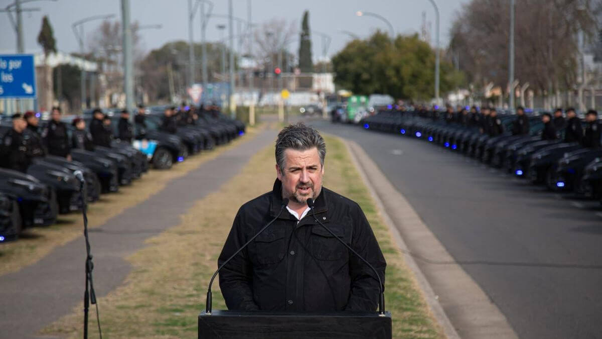 El ministro Pablo Cococcioni durante un acto policial en Santa Fe