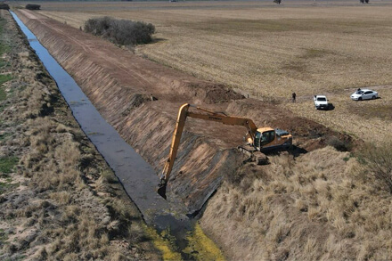 Obras de canalización y desagües pluviales para reducir el riesgo hídrico en localidades de Santa Fe
