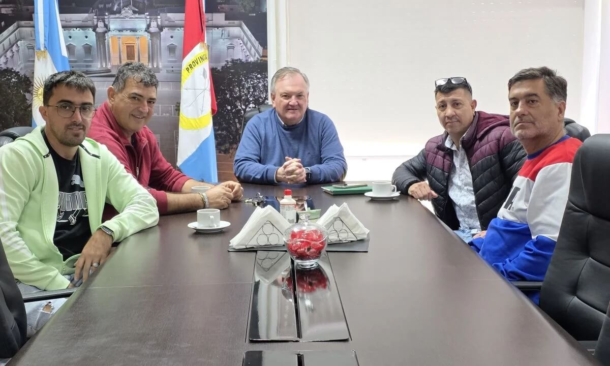 El senador Felipe Michlig en un momento de su visita a San Cristóbal