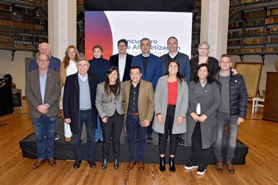 Funcionarios provinciales que particparon en el Encuentro de Alfabetización de la Región Centro.v