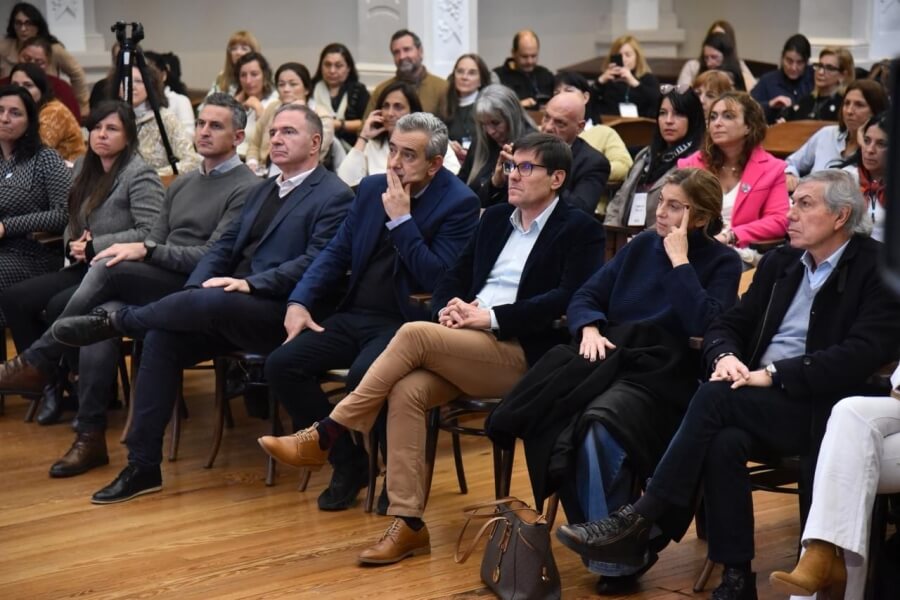 El ministro José Goity participa en el Encuentro de Alfabetización de la Región Centro.