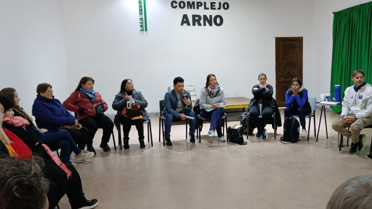 Momento de la reunión sobre el programa Santa Fe en Movimiento