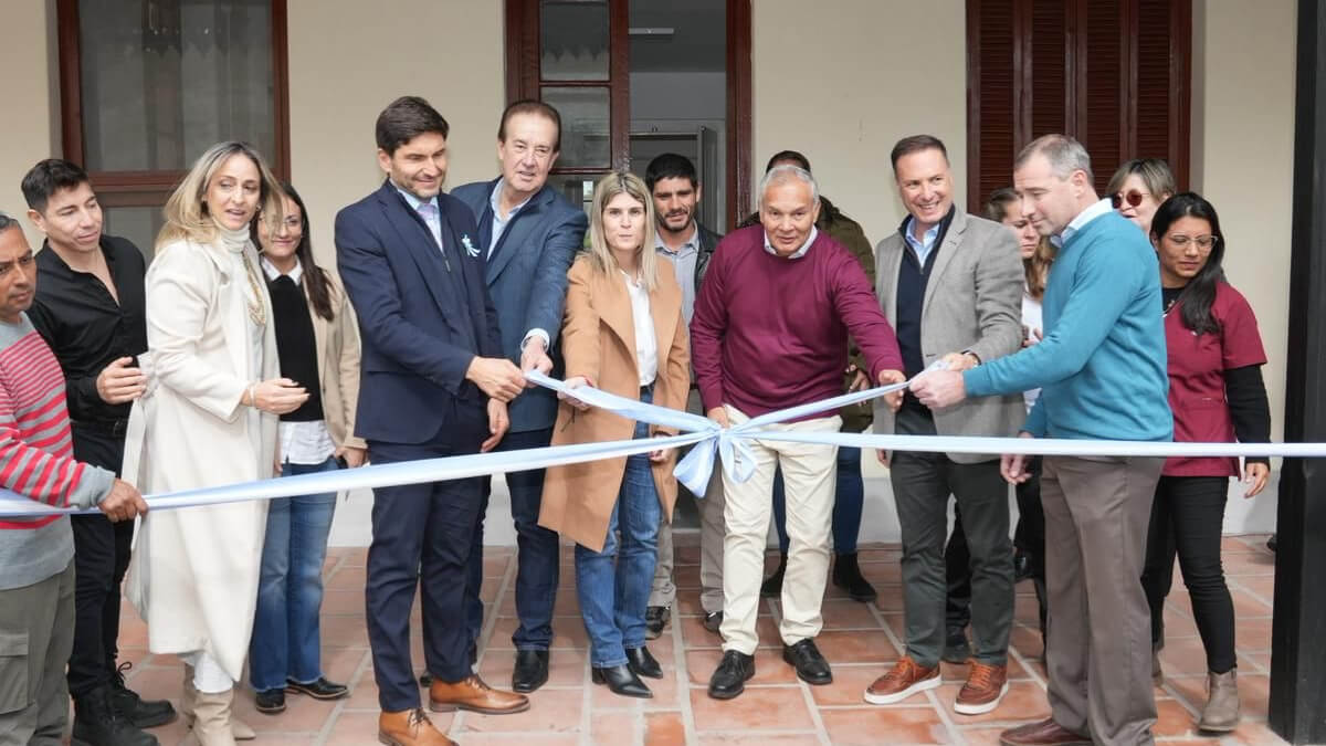 Pullaro encabezó el acto de inauguración de las obras en el hospital de Villa Guillermina