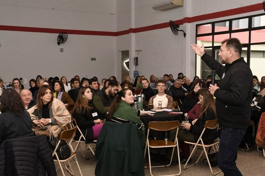 Primer encuentro de participación comunitaria del Plan Estratégico Avellaneda, camino a los 150 años
