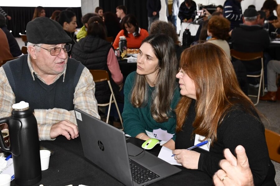 Primer encuentro de participación comunitaria del Plan Estratégico Avellaneda, camino a los 150 años