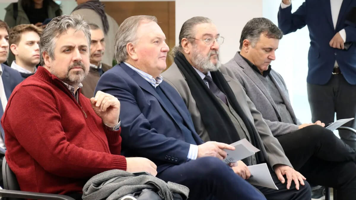 El ministro Cococcioni, el senador Michlig y el secretario de Justicia, Santiago Mascheroni, en el primer juicio por jurados de la historia de Santa Fe