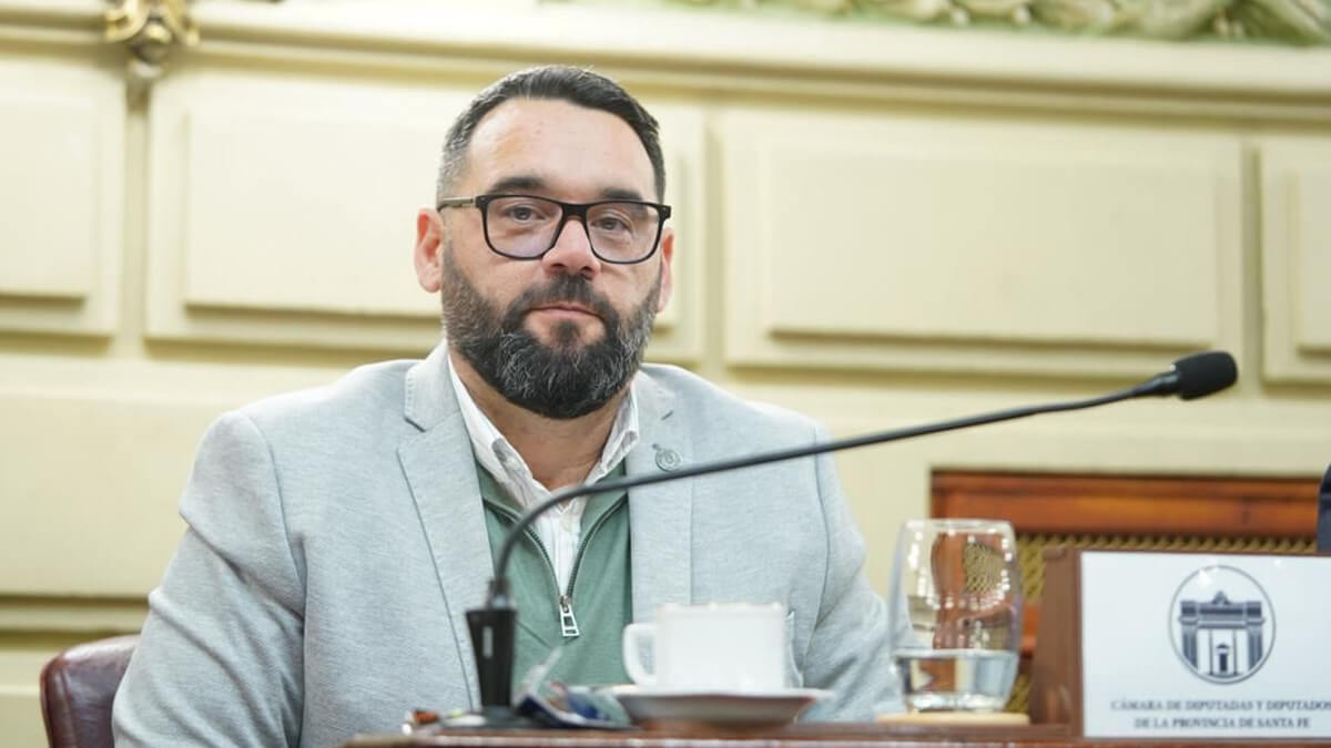 Diputado Rojas en su participación en la sesión de la Cámara Baja santafesina