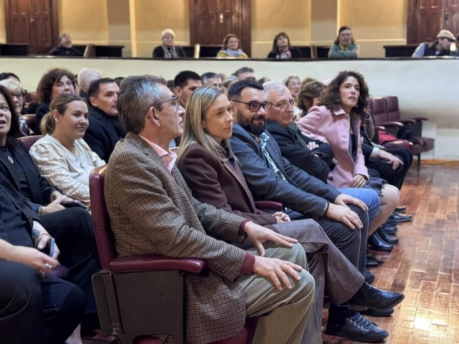 Reinauguración del Teatro Español en Vera