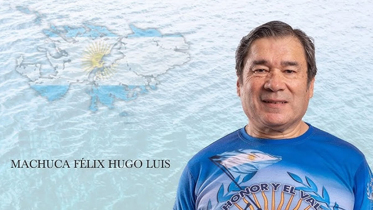 Félix Hugo Machuca, excombatiente de Malvinas, en el acto oficial del Día de la Bandera en Villa Ocampo