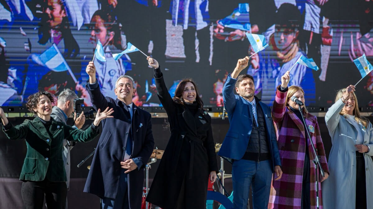 El gobernador Pullaro y la vicepresidenta Villarruel encabezaron el acto por el Día de la Bandera realizado en Rosario
