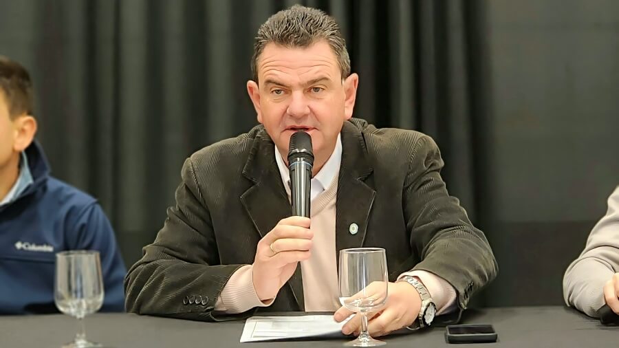 El intendente Roberto Spontón dando a conocer el balance de la Fiesta del Citrus 2025