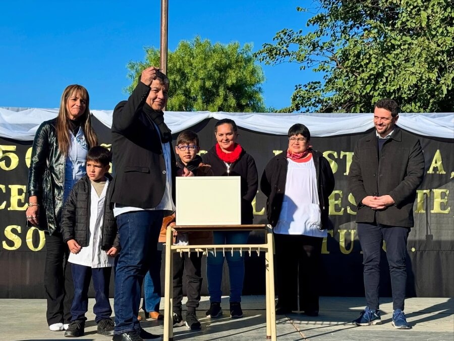 Acto por el cincuentenario de la Escuela Nº 1205 Comandante Luis Piedrabuena del Barrio Itatí de Avellaneda