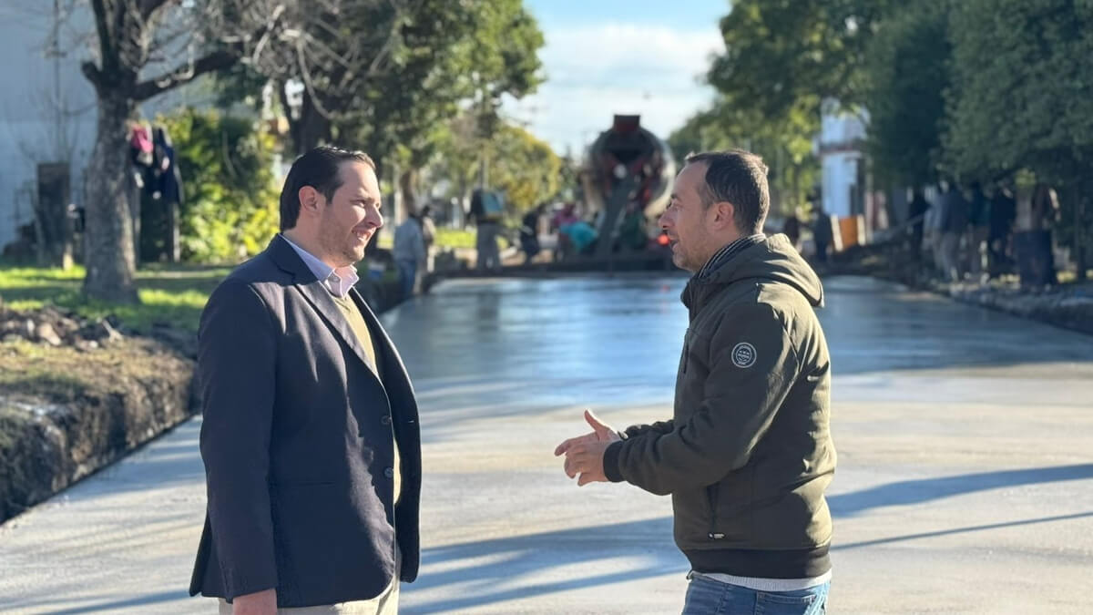 El intendente Marega recorriendo la zona de obras