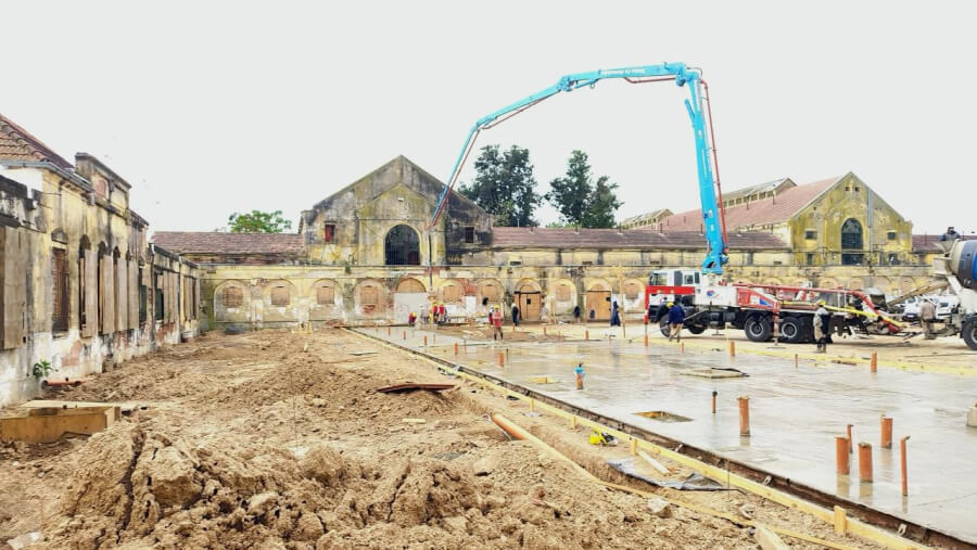 Trabajos de hormigoneado de pabellones en la cárcel de Coronda