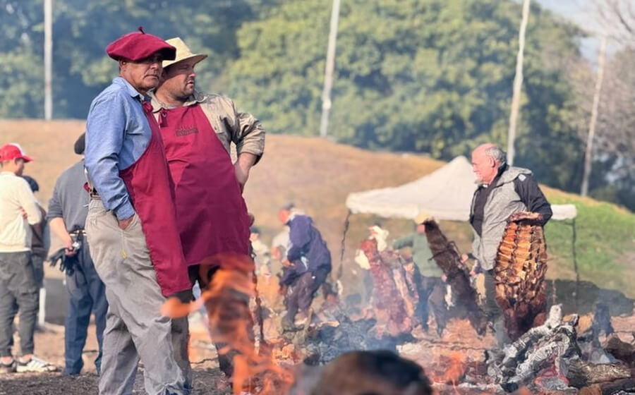 El diputado Chiqui Rojas participó de dos celebraciones populares en el norte santafesino, reafirmando el valor del trabajo colectivo, la cultura y el arraigo.