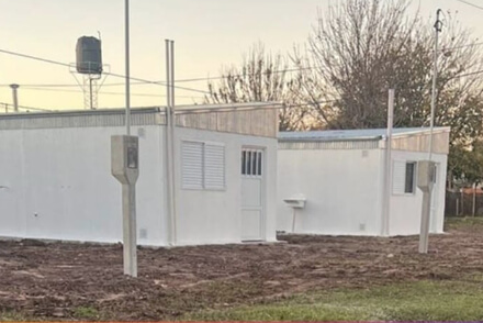Imagen de las viviendas premoldeadas a ser entregadas en El Arazá