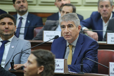 https://www.sepernoticias.com.ar/noticias/2025/07-julio/0715/santa-fe-reforma-constitucional-bastia-reglamento-convencion-02.jpg