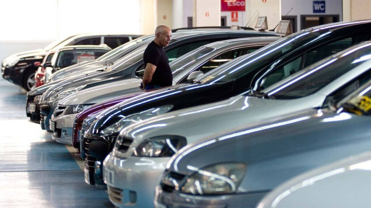 Autos en concesionaria