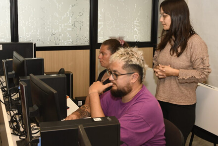 Momentos de los talleres de capacitación digital desarrollados en Agenpia