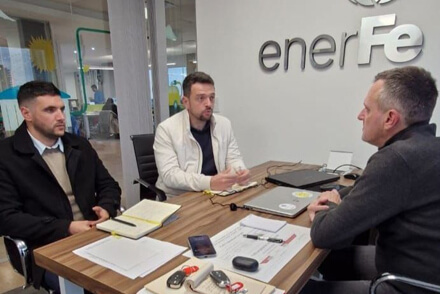Intendente Gonzalo Braidot reunido con el presidente de EnerFe, Rodolfo Giacosa