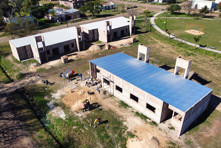 Avance de obra del plan de 12 viviendas en el Barrio Hospital de Romang