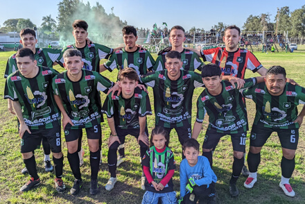 Elenco de Platense que le ganó el clásico Racing en Reconquista