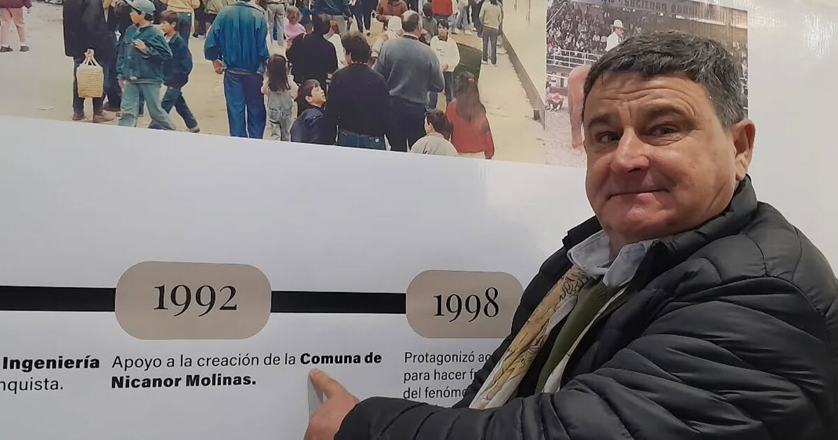 Roberto Giuliani recorriendo el Museo de la Sociedad Rural durante su inauguración en la Expo Rural Reconquista 2025