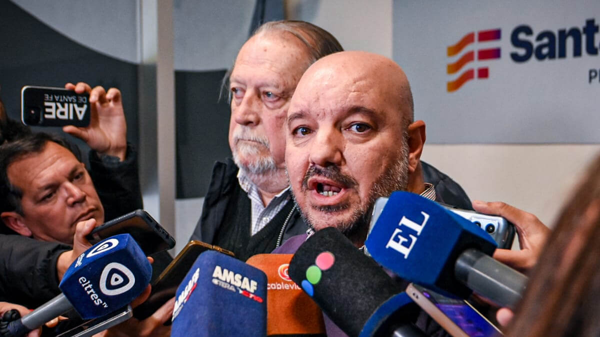 Dirigentes gremiales de Sadop y Amsafé durante la conferencia de prensa sobre el rechazo salarial en Santa Fe