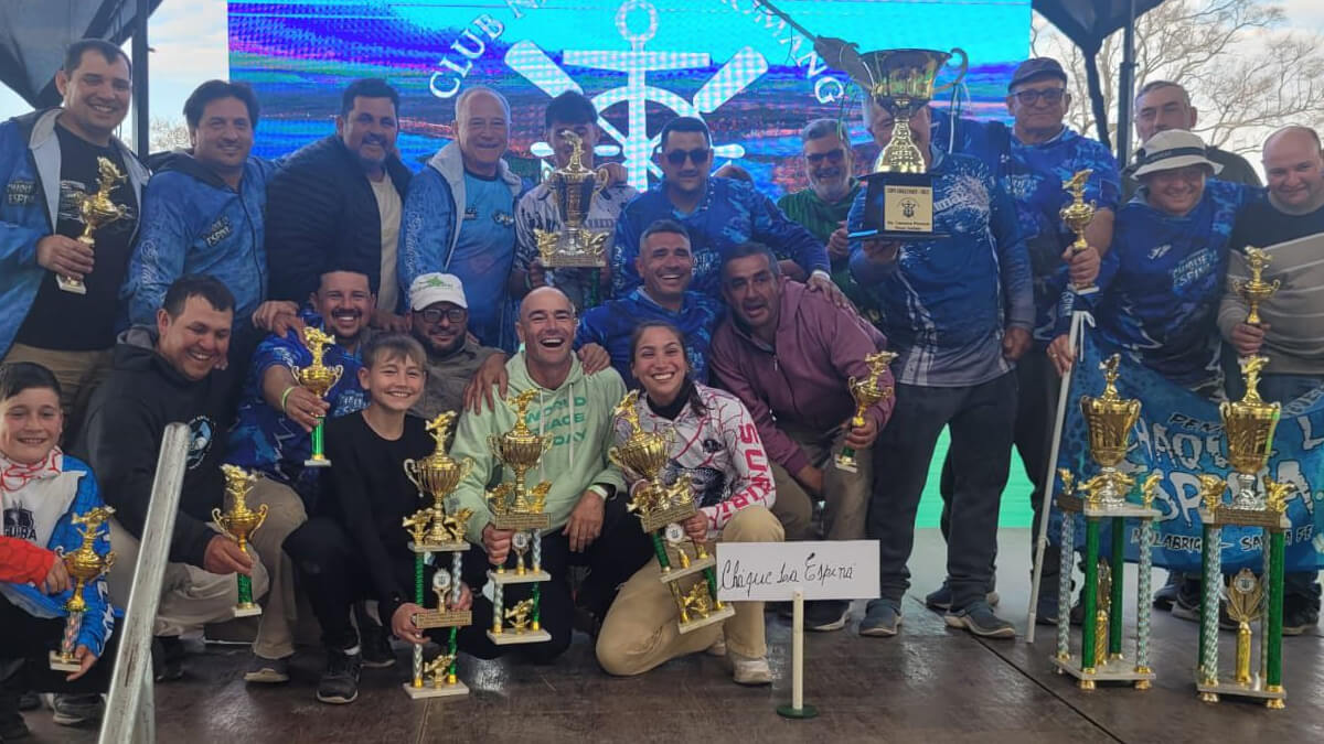 Ganadores premiados en el 20° Concurso de Pesca Variada con Devolución en Romang