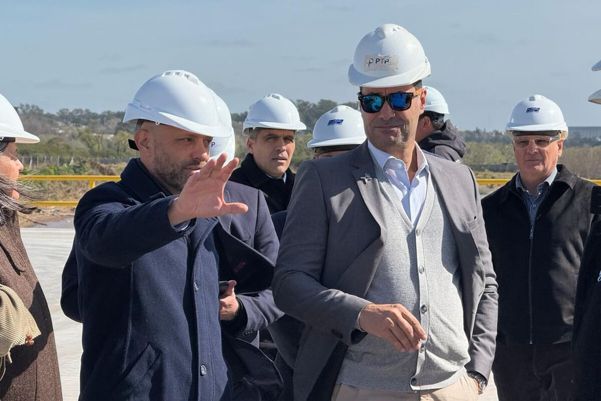 Funcionarios de Santa Fe y Córdoba recorriendo zona portuaria en el marco de la agenda logística de la Región Centro