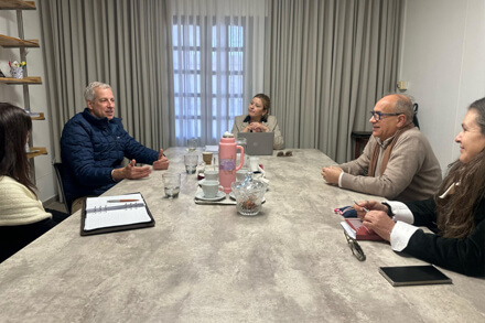 Diputado Dionisio Scarpin reunido con directivos del Instituto del Profesorado N°4 de Reconquista