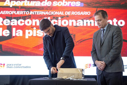 Apertura de sobres de ofertas para la renovación de la pista del Aeropuerto Internacional Rosario Islas Malvinas