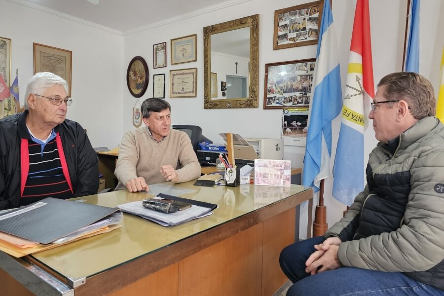 El senador Borla reunido con directivos del Club de Leones de San Justo