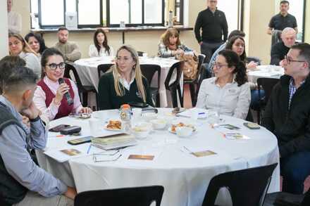 Taller de inversiones turísticas realizado en Santa Fe con participación de prestadores y emprendedores