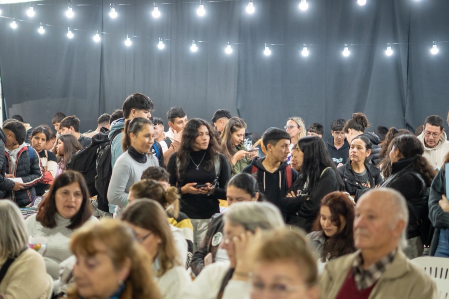 Feria del Libro 2025 en Vera