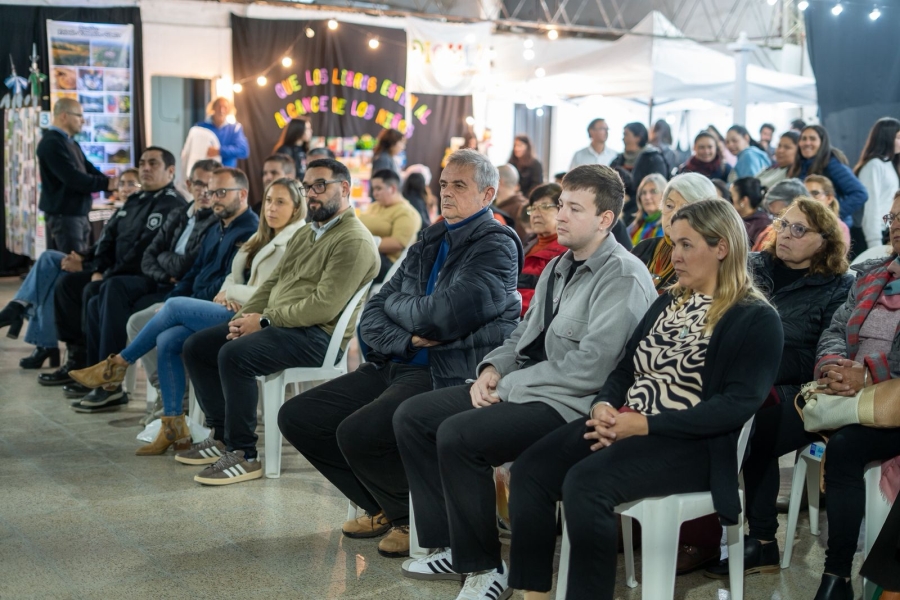 Feria del Libro 2025 en Vera