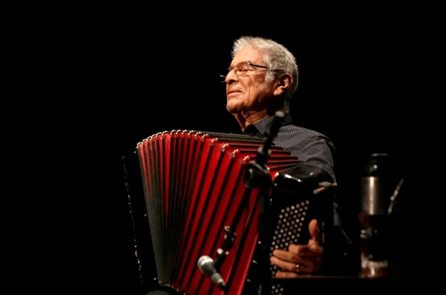 Raúl Barboza