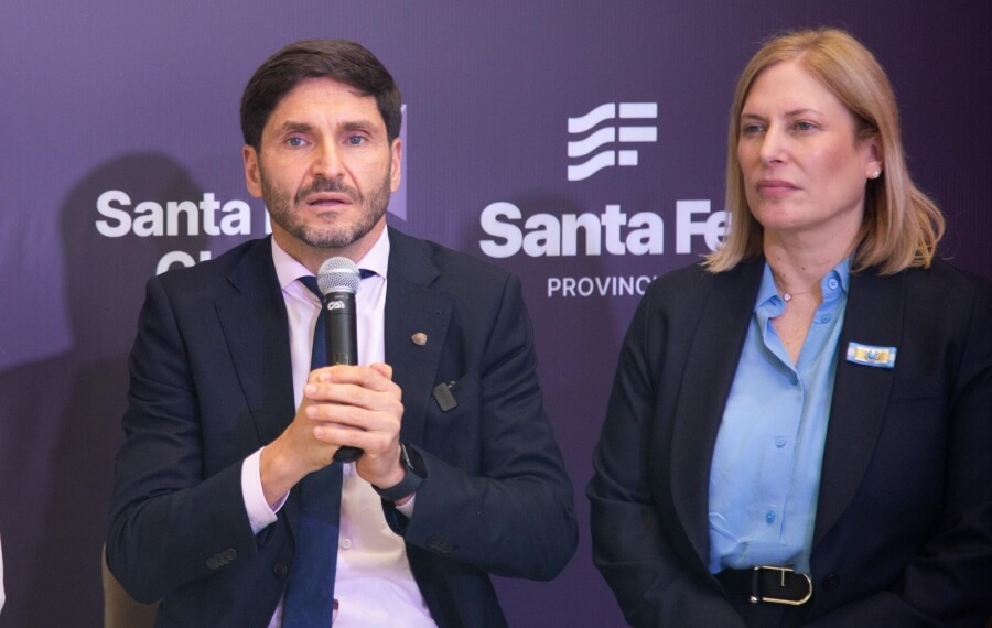 El gobernador Pullaro, junto a la vicegobernadora, Scaglia, dieron a conocer la situación en la provincia luego de las grandes lluvias