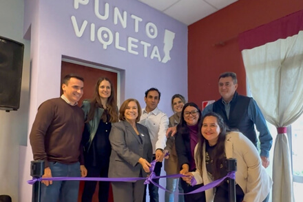 Inauguración del Punto Violeta en Las Toscas con la presencia de Charo Mancini y autoridades locales
