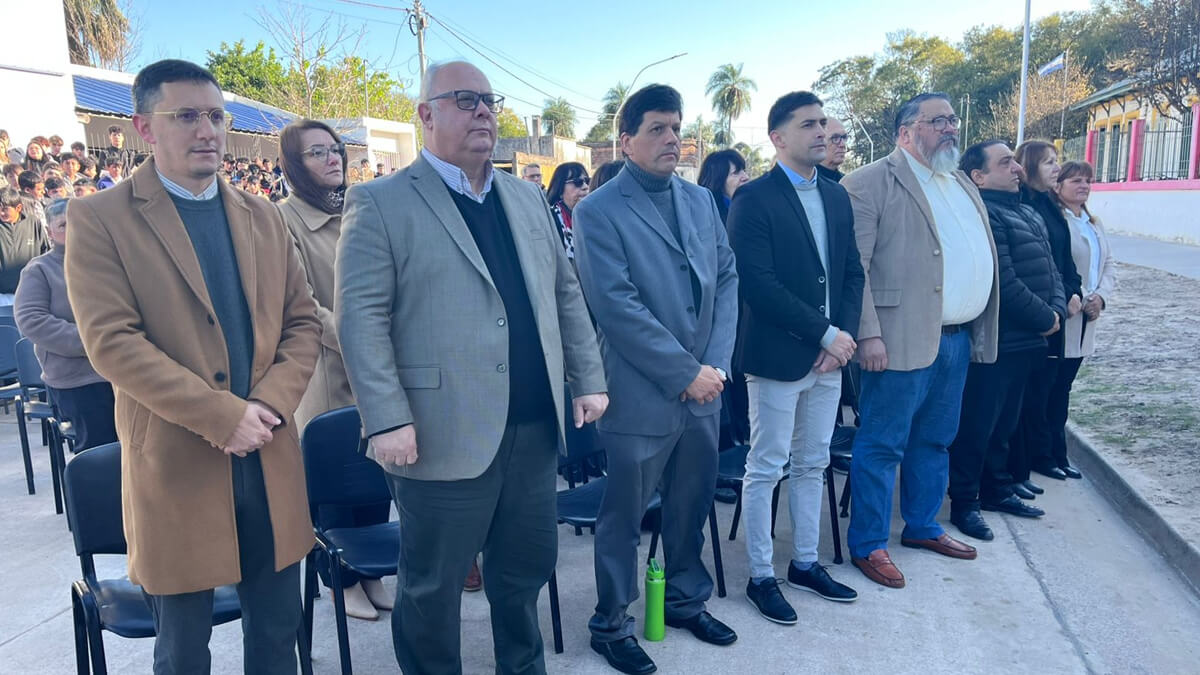 Acto conmemorativo por el 50° aniversario de la Escuela 314 en Romang