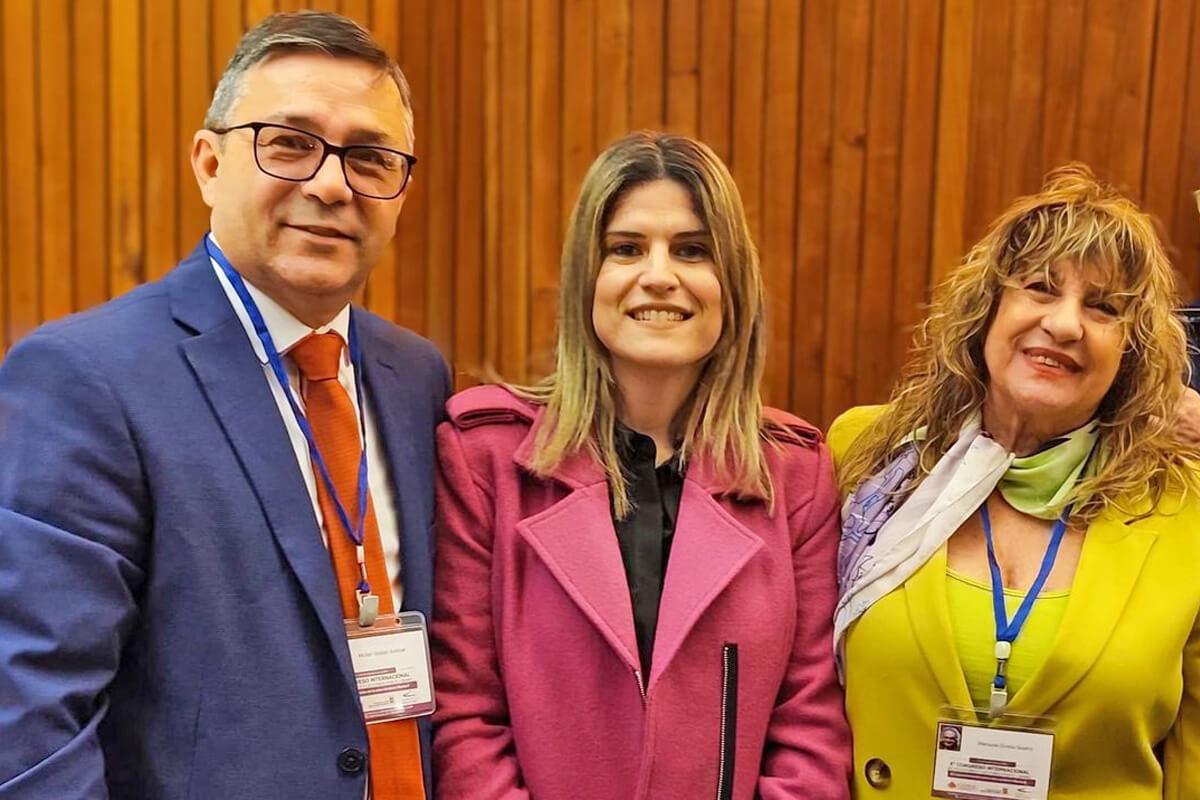 Charo Mancini durante el Congreso de Escritores y Lectores por el Líbano en Rosario.