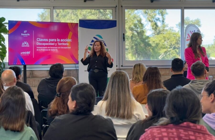 Participantes de la Jornada de Capacitación “Claves para la acción: Discapacidad y territorio” en Avellaneda