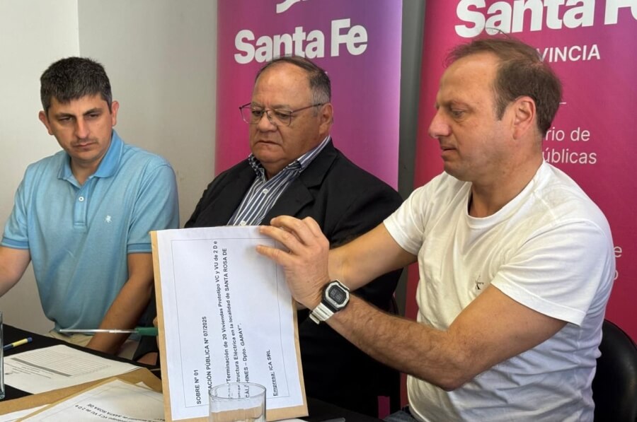 el acto licitatorio desarrollado en la sede de la Dirección Provincial de Vivienda y Urbanismo
